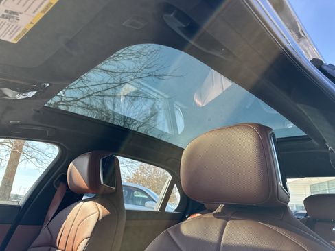 New 2026 BMW 750e xDrive w/ Luxury Rear Seating Package image 9