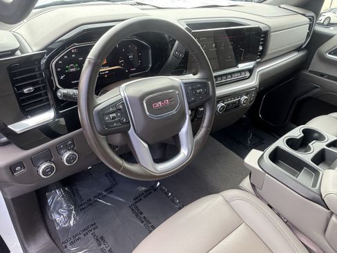 Used 2026 GMC Sierra 1500 SLT RWD image 17