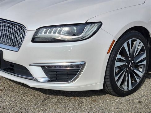Used 2017 Lincoln MKZ Reserve image 8