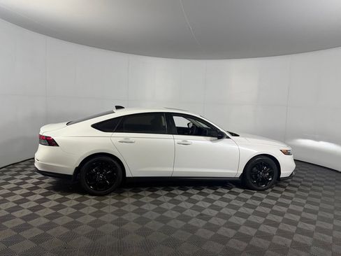 Used 2025 Honda Accord SE image 5