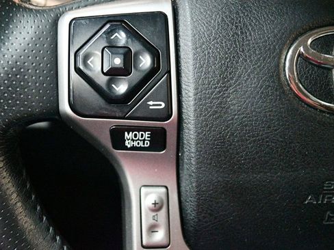 Used 2015 Toyota 4Runner Limited AWD/4WD image 41