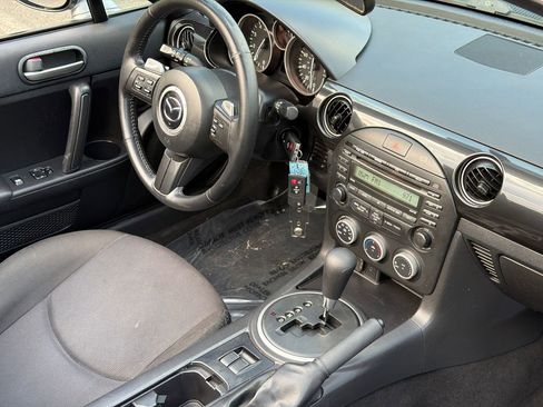 Used 2013 MAZDA MX-5 Miata Sport RWD image 8