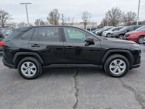 Used 2025 Toyota RAV4 LE image 9