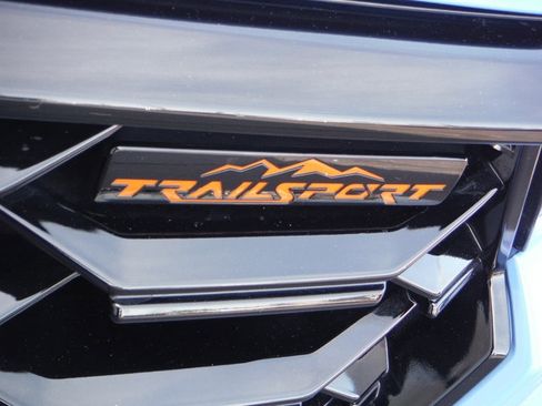 Used 2023 Honda Pilot TrailSport image 6