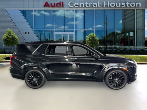 Used 2024 Hyundai Palisade Calligraphy image 8