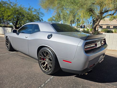 Used 2015 Dodge Challenger SRT Hellcat image 4