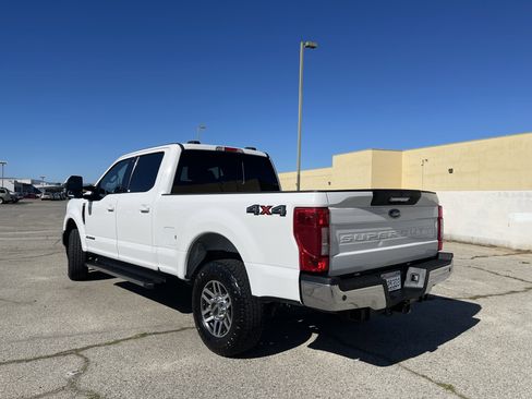 Used 2021 Ford F250 Lariat w/ Lariat Value Package image 3