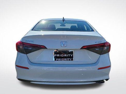 Used 2024 Honda Civic Sport image 4