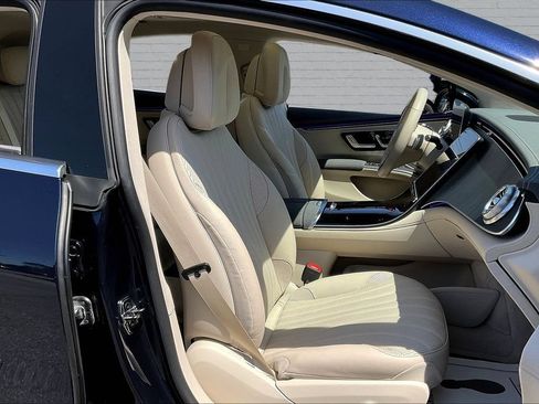 Used 2022 Mercedes-Benz EQS 450+ Sedan image 28