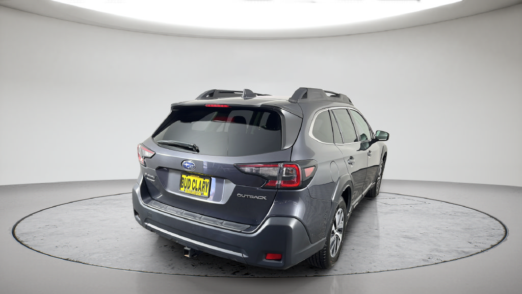 Used 2024 Subaru Outback Premium AWD/4WD image 13