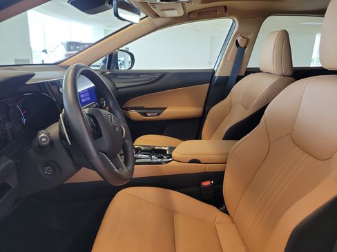 Certified 2026 Lexus NX 350 AWD w/ Accessory Package (Z1) image 24