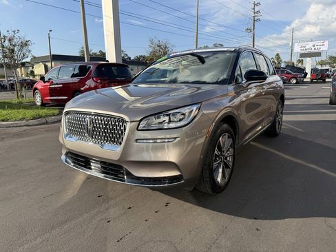 Used 2020 Lincoln Corsair Reserve w/ Equipment Group 201A image 2