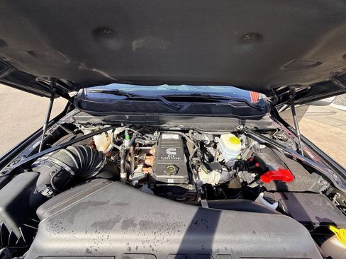 Used 2020 RAM 2500 Limited image 40