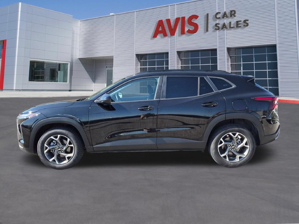 Used 2025 Chevrolet Trax LT w/ LT Convenience Package FWD image 8