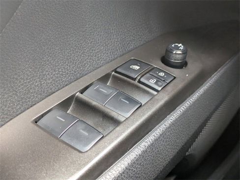 Used 2024 Toyota Camry SE image 22