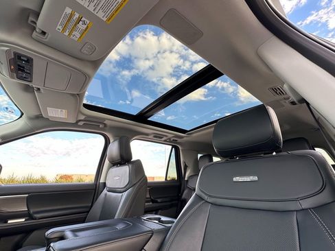 New 2025 Ford Expedition Platinum w/ Driver's Package image 68