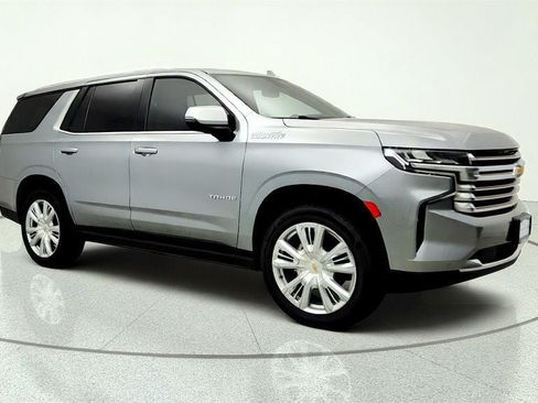 Used 2023 Chevrolet Tahoe High Country AWD/4WD image 3