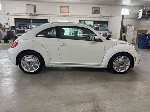 Used 2016 Volkswagen Beetle 1.8T FWD image 95