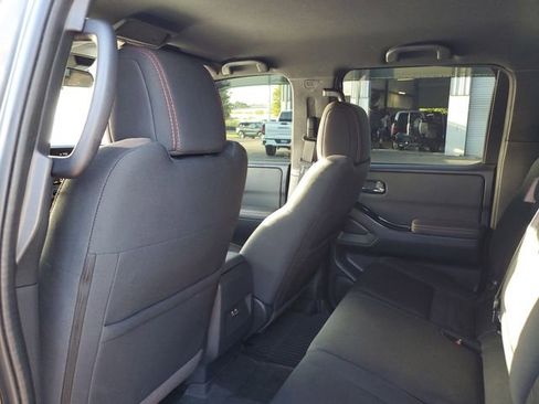 Used 2022 Nissan Frontier PRO-4X w/ Off-Road Protection Package AWD/4WD image 10