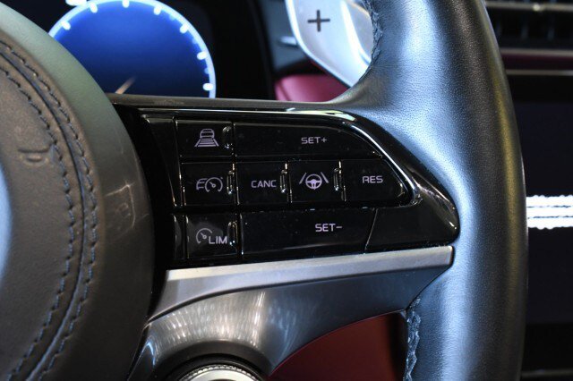 Used 2023 Maserati Grecale Modena AWD/4WD image 32