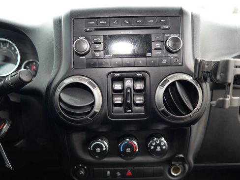 Used 2011 Jeep Wrangler Unlimited Sport image 21