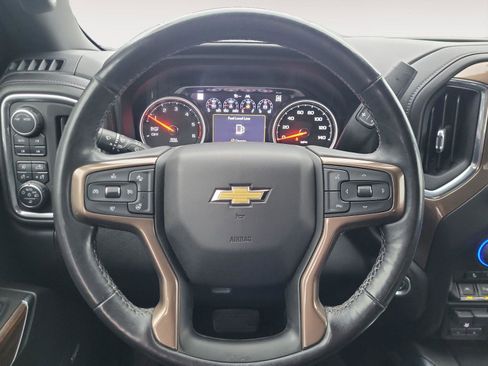 Used 2021 Chevrolet Silverado 1500 High Country w/ Technology Package image 16