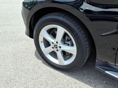 Used 2018 Mercedes-Benz GLE 350 4MATIC image 9