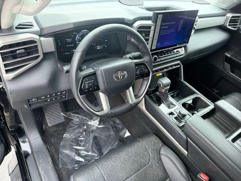 Used 2022 Toyota Tundra Limited image 10