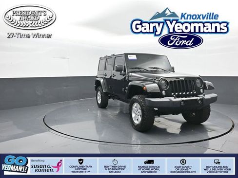 Used 2017 Jeep Wrangler Unlimited Sahara image 1