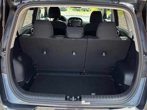 Used 2024 Kia Soul LX w/ Option Group 015 image 12