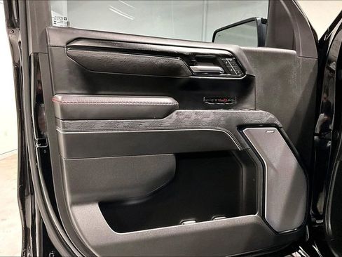 Used 2024 GMC Sierra 1500 AT4X image 21