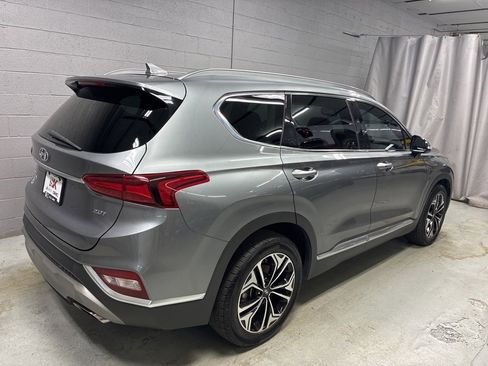 Used 2019 Hyundai Santa Fe FWD image 2