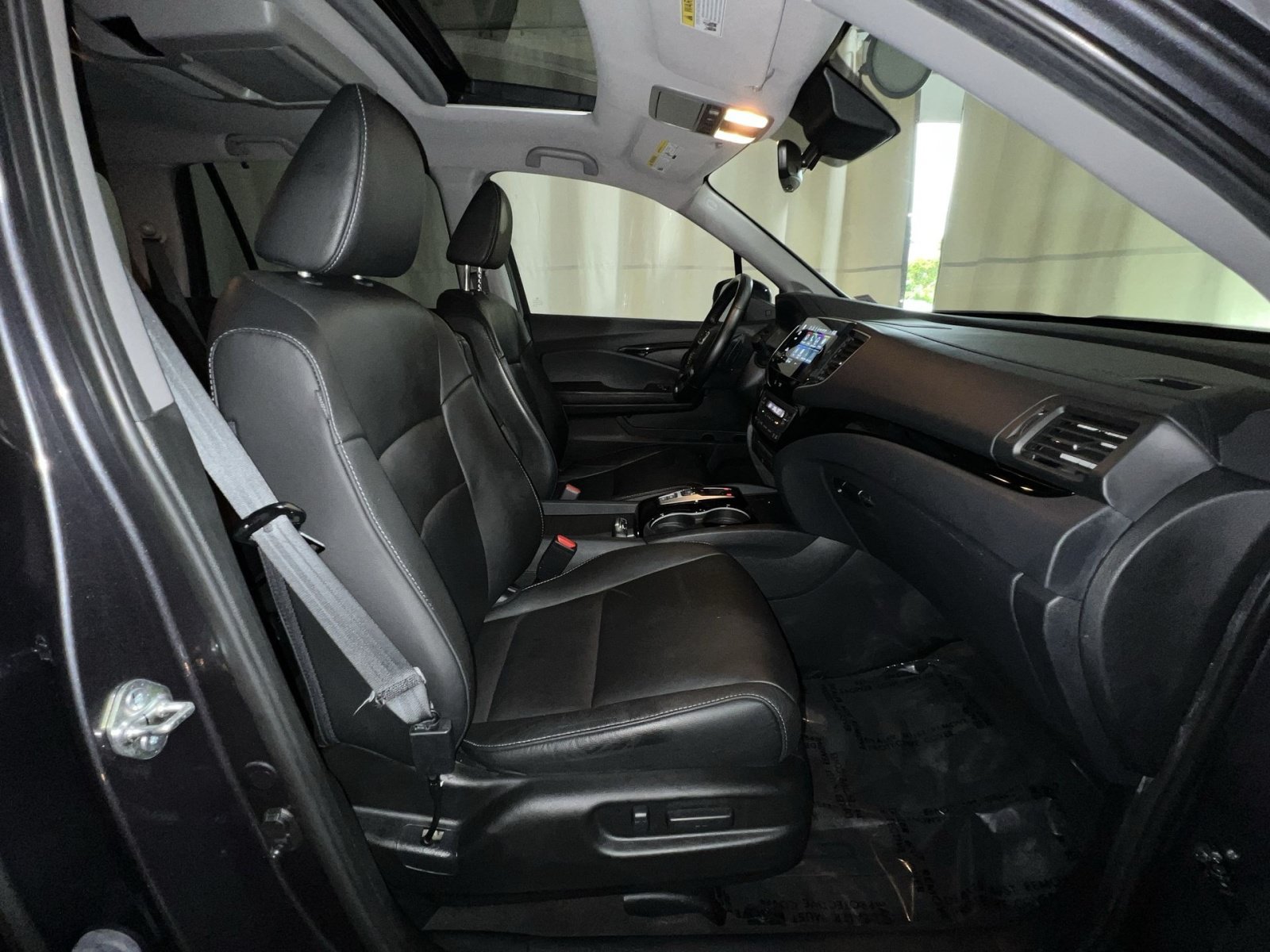 Used 2019 Honda Pilot Touring image 32