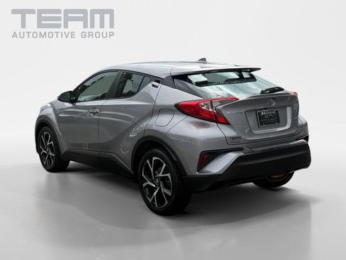 Used 2018 Toyota C-HR XLE FWD image 5