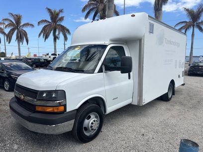 Used 2016 Chevrolet Express 4500 w/ Chrome Appearance Package