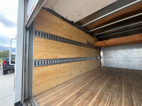 Used 2020 Ford Transit 350 DRW image 16