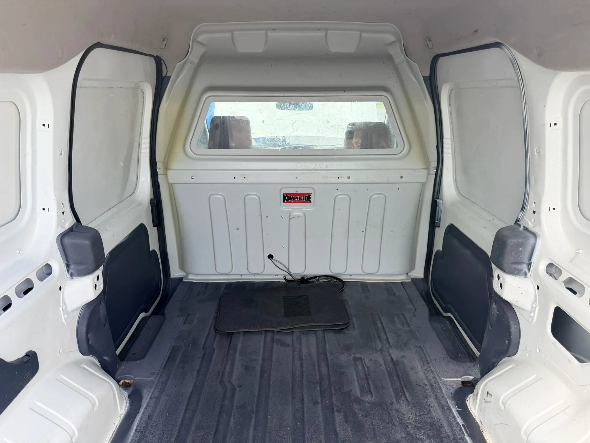 Used 2012 Ford Transit Connect XL FWD image 11