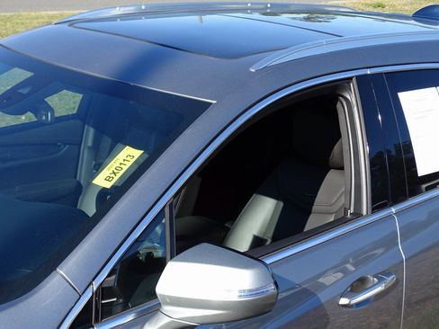 Used 2025 Cadillac XT5 Premium Luxury image 30