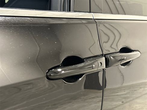 New 2025 Chrysler Pacifica Select image 13