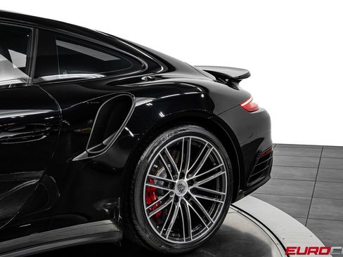 Used 2017 Porsche 911 Turbo AWD/4WD image 15