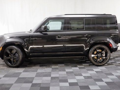 New 2026 Land Rover Defender 110 X-Dynamic SE image 5