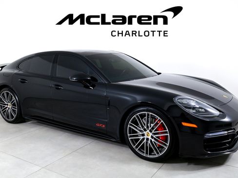 Used 2020 Porsche Panamera GTS image 2