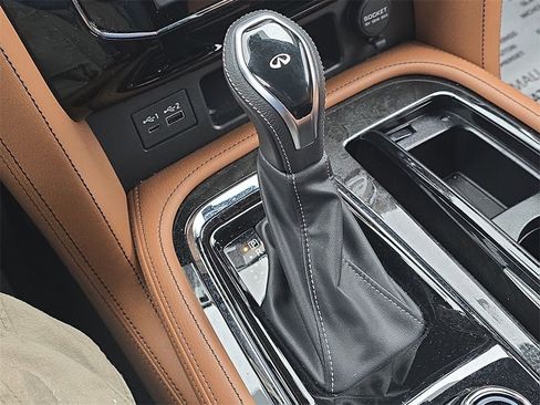 Used 2021 INFINITI QX80 Sensory w/ Cargo Package image 25