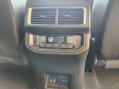 New 2026 Volkswagen Atlas SEL Premium R-Line image 26