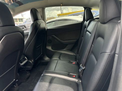 Used 2020 Tesla Model Y Long Range image 20