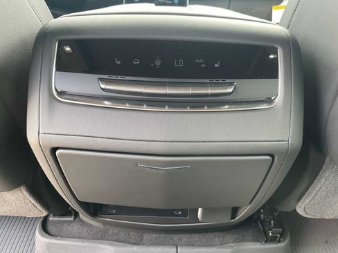 Certified 2026 Cadillac Escalade Sport w/ LPO, ONYX Package AWD/4WD image 23