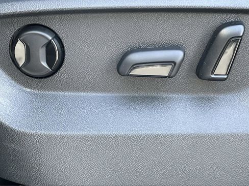 Certified 2024 Volkswagen Atlas SEL Premium R-Line image 19