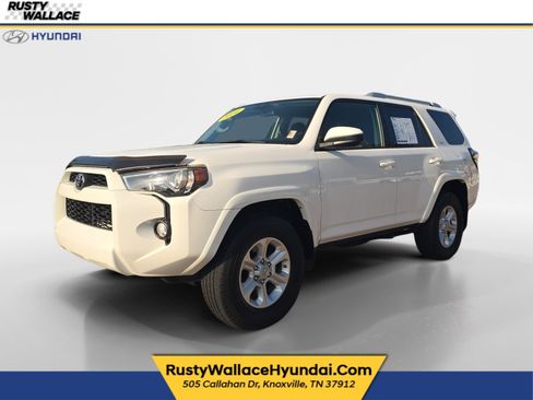 Used 2014 Toyota 4Runner SR5 AWD/4WD image 1