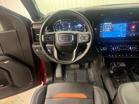 Certified 2025 GMC Sierra 1500 AT4 w/ AT4 Premium Package AWD/4WD image 18