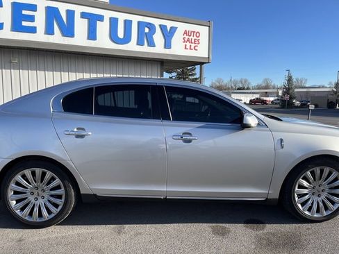 Used 2013 Lincoln MKS image 13